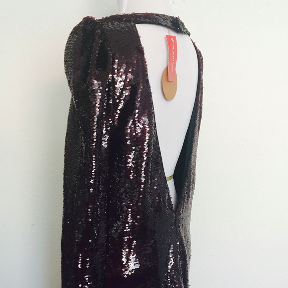 The latest Scoop,V back,above knee,sequin dress - Picture 1 of 6